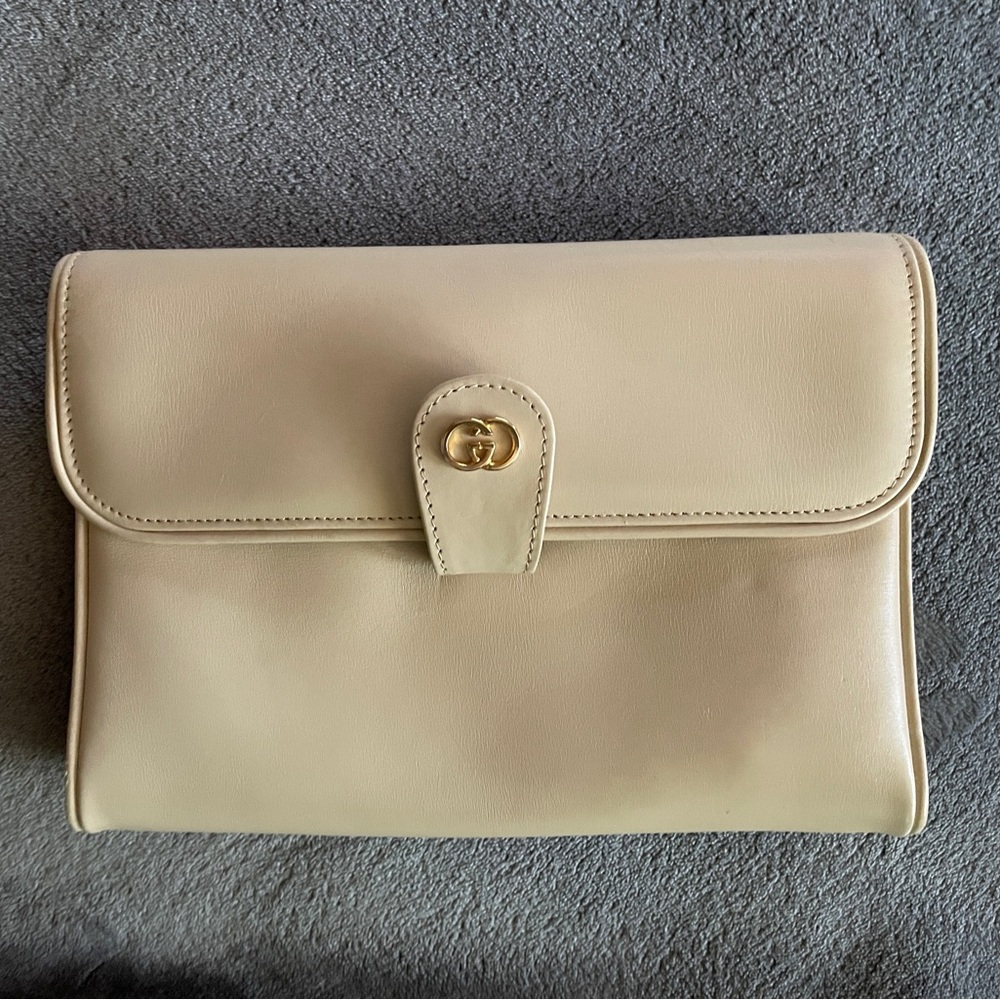 Vintage Gucci Leather Clutch Cream (removable strap)